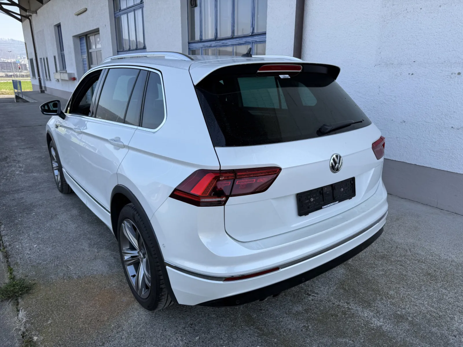 Volkswagen Tiguan 2.0 TDI Automat 🇨🇭 - Foto 7