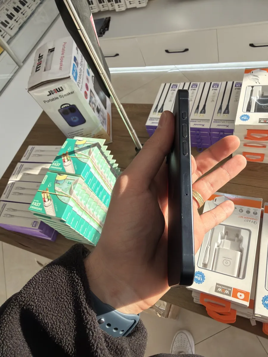 iPhone 15 Pro 128GB Blu — në shitje · në Tiranë · Si i ri - Foto 3