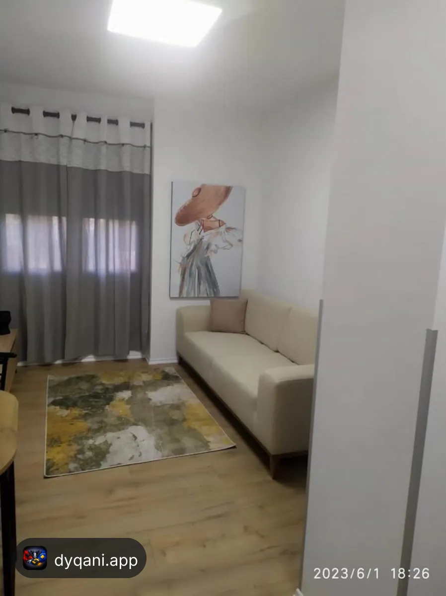 Apartament 1+1 me Qera – Mobiluar – 600€ – Tiranë – I mirë — Tiranë - Foto 1