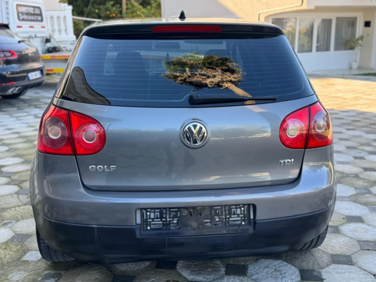 Volswagen golf 5 — në shitje · në Tiranë · Gjendje e shkëlqyer - Foto 6