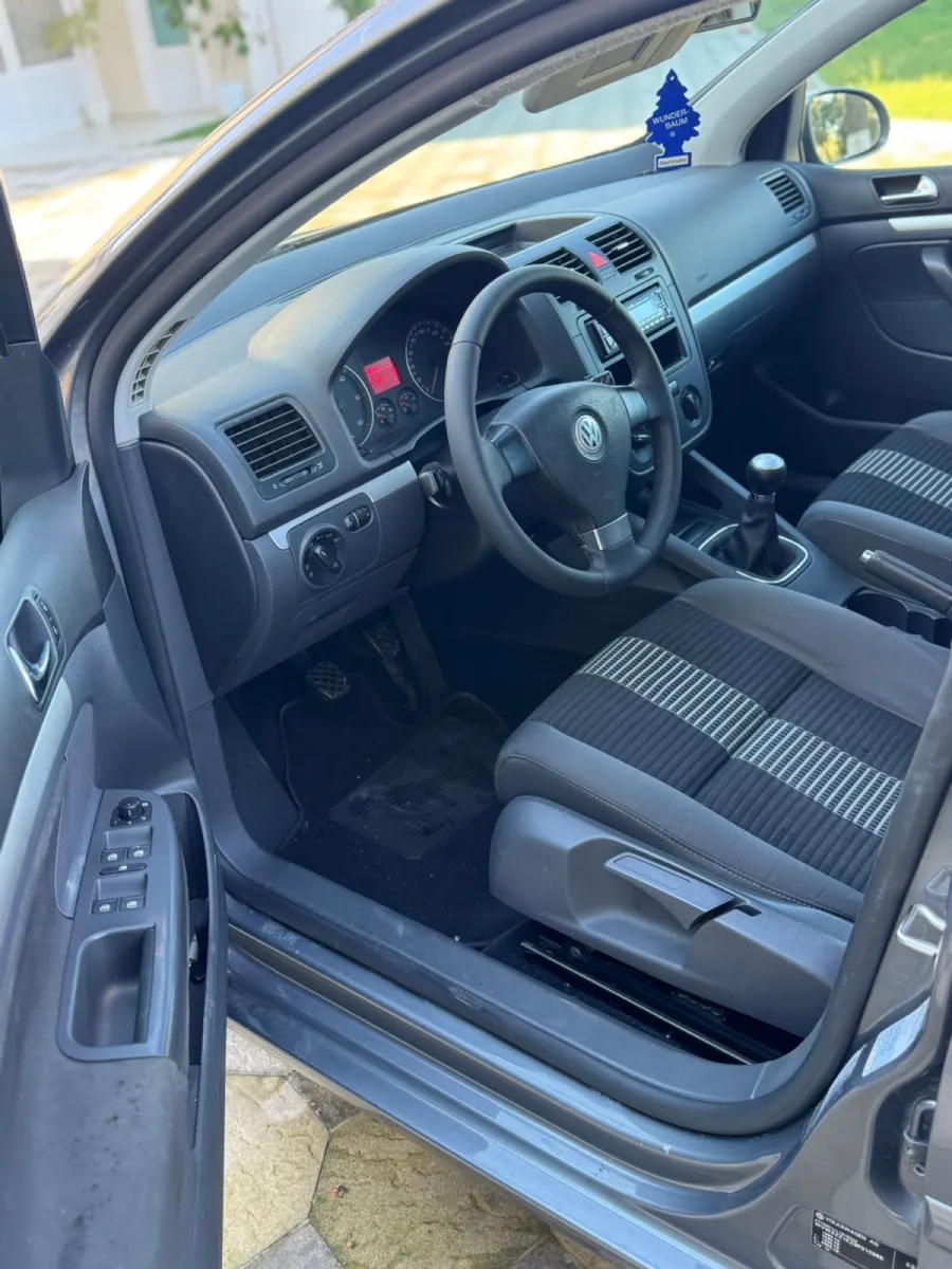 Volswagen golf 5 — në shitje · në Tiranë · Gjendje e shkëlqyer - Foto 8