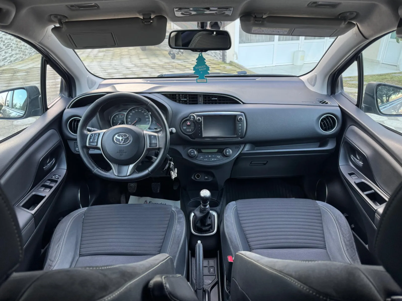 🚘 Toyota yaris — në shitje · në Tiranë · Si i ri - Foto 6