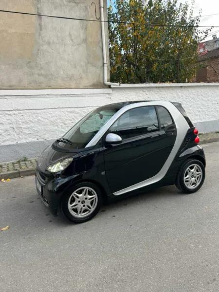 🚗 Shitet Smart ForTwo — në Tiranë · Gjendje e shkëlqyer