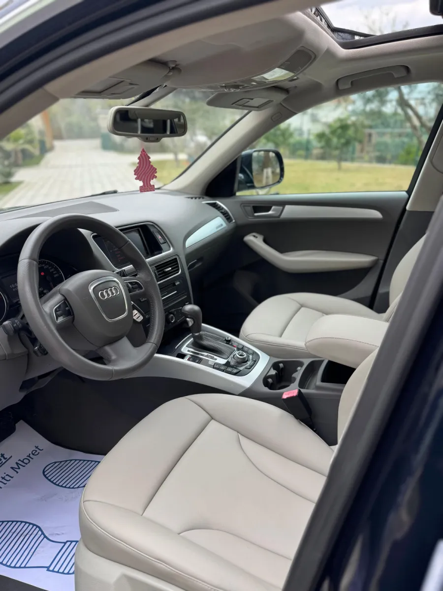 🚘 AUDI Q5 — në shitje · në Tiranë · Gjendje e shkëlqyer - Foto 9