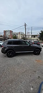 🚘 Volkswagen Touareg — në shitje · në Tiranë · Gjendje e shkëlqyer - Foto 4