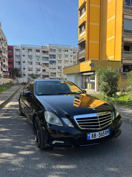 Mercedes benz OKAZIONNN — në shitje · në Tiranë · Gjendje e shkëlqyer