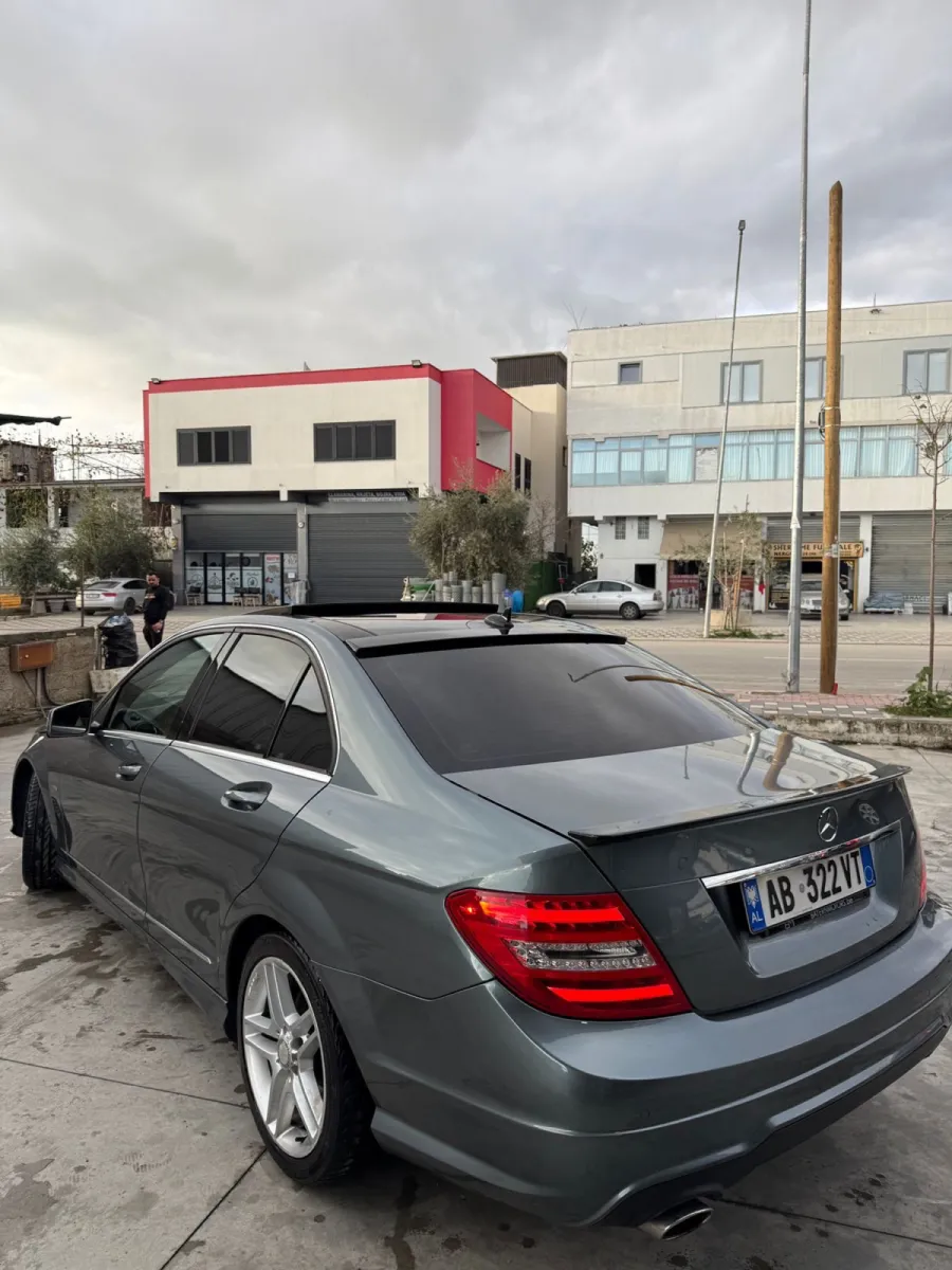 Mercedes-Benz C 250 CDI – AMG Line Facelift - Foto 2