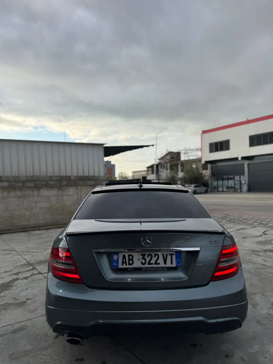 Mercedes-Benz C 250 CDI – AMG Line Facelift - Foto 3