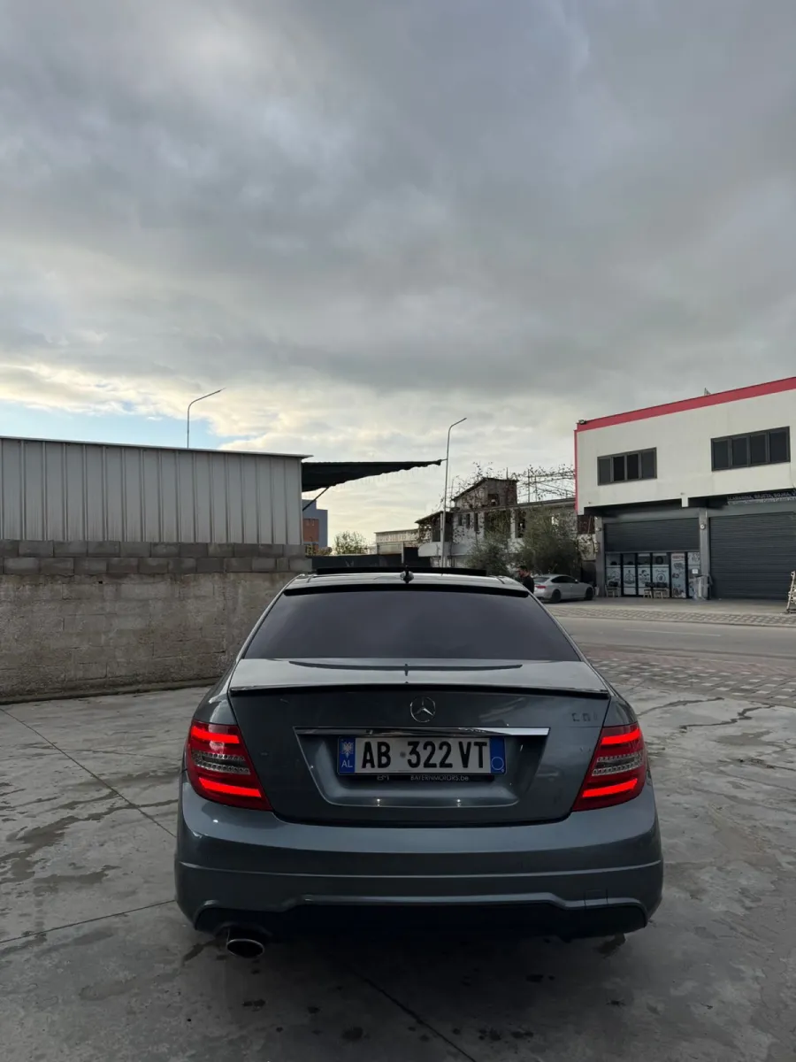 Mercedes-Benz C 250 CDI – AMG Line Facelift - Foto 7