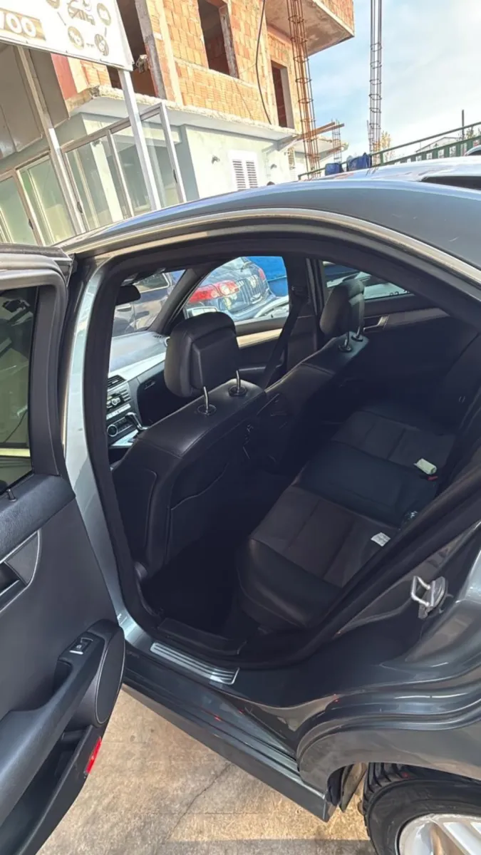 Mercedes-Benz C 250 CDI – AMG Line Facelift - Foto 8