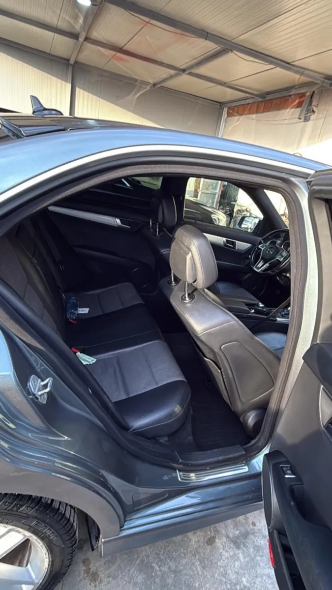 Mercedes-Benz C 250 CDI – AMG Line Facelift - Foto 9