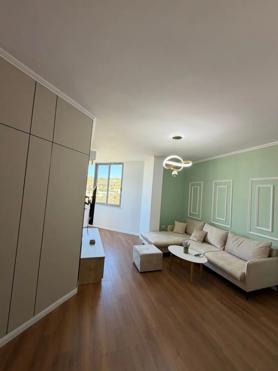 SHITET APARTAMENT 2+1 ME PAMJE DETI, SHKEMBI I KAVAJES. - Foto 5