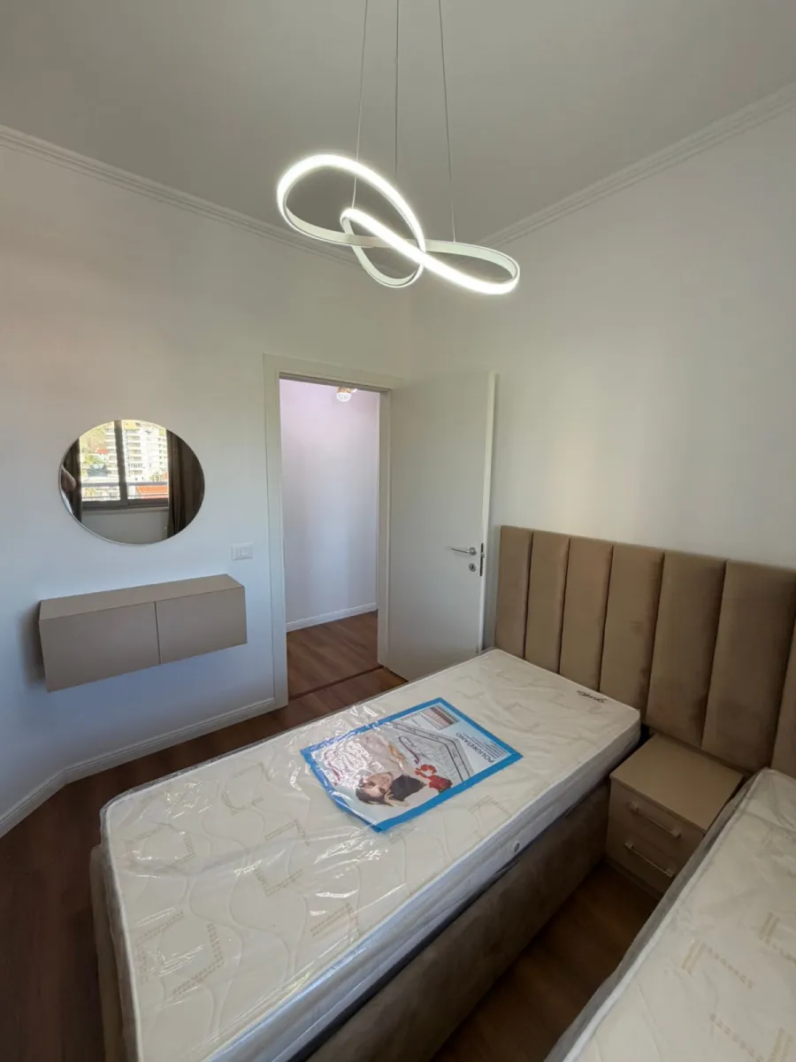 SHITET APARTAMENT 2+1 ME PAMJE DETI, SHKEMBI I KAVAJES. - Foto 7