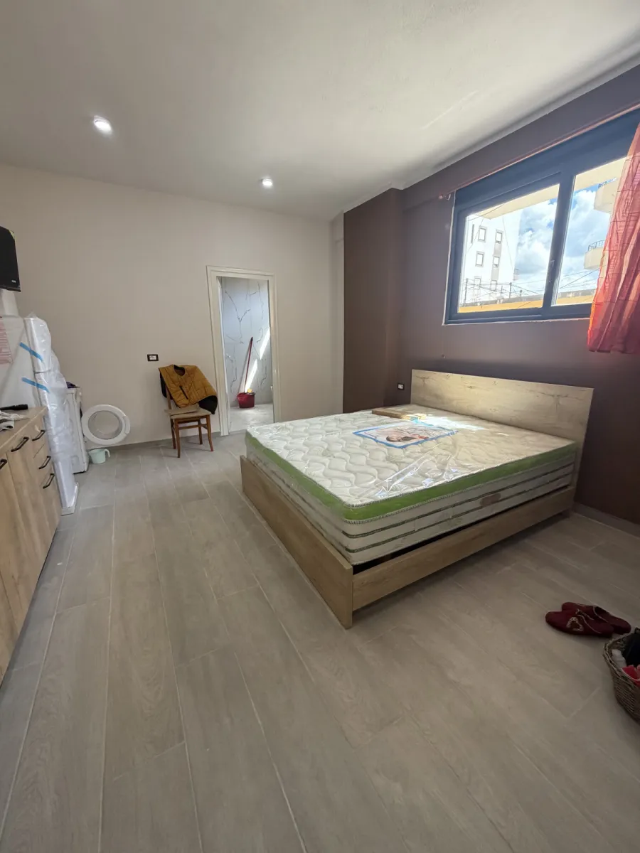 JEPET ME QERA GARSONIERE PRANE KORALIT, PLAZH, DURRES. - Foto 1