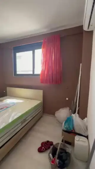 Garsoniere me qera prane Koralit, plazh, Durres — video