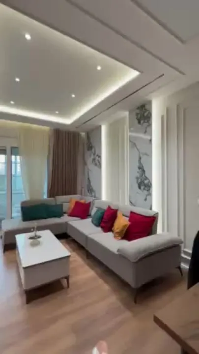 Apartament 2+1+2 97 m2 i mobiluar ne Durrës — video