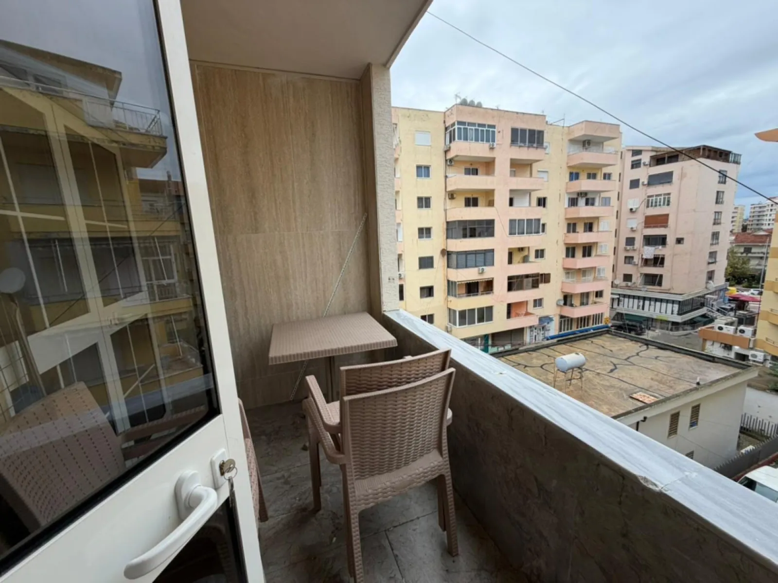 SHITET APARTAMENT LUX 2+1 PELIKANI, PLAZH, DURRES. - Foto 14