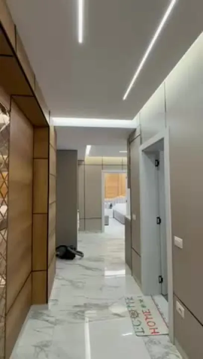 Apartament lux 2+1 98 m2 pranë detit në Pelikan — video