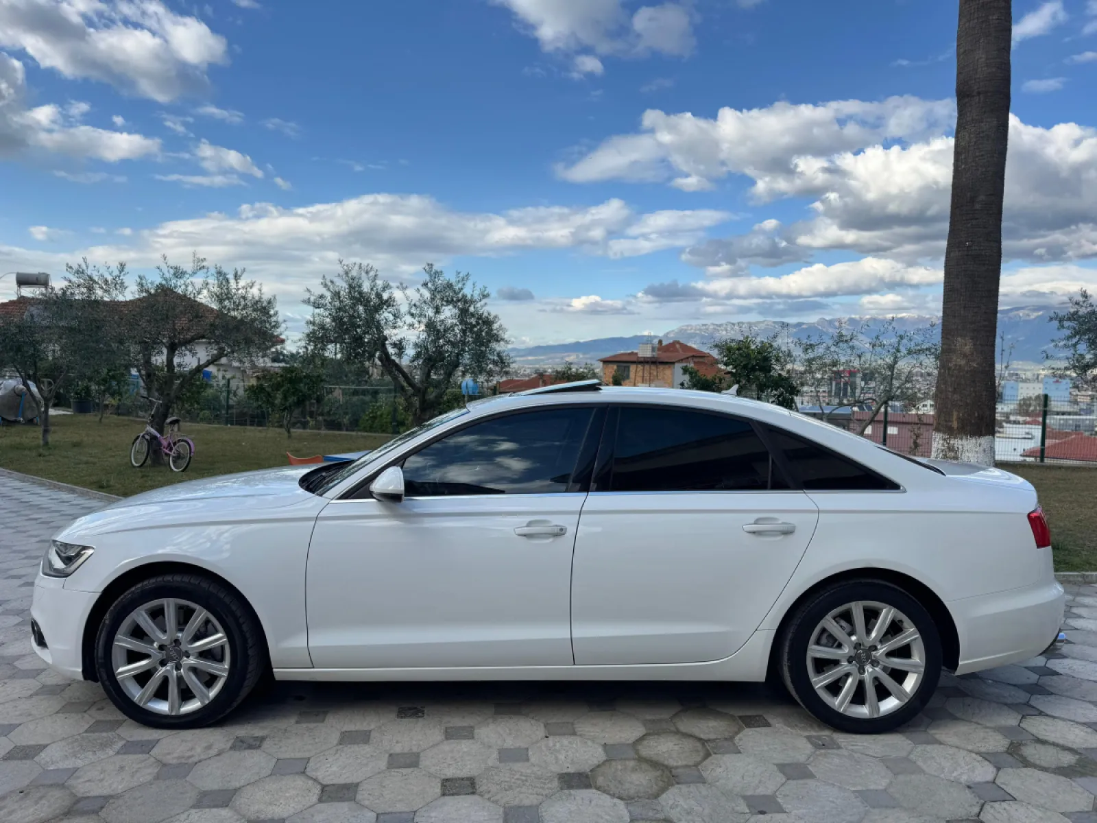 SHITET AUDI A6 VITI 2012 — në Tiranë · Gjendje e shkëlqyer - Foto 4