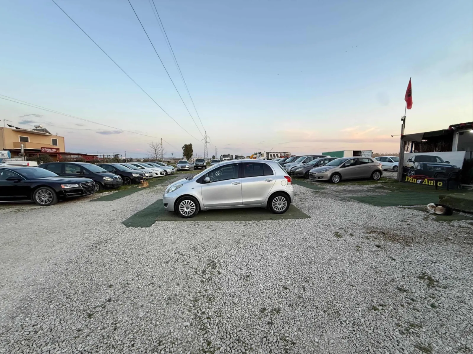 Shitet Toyota yaris 2010 — në Durrës · Gjendje e shkëlqyer - Foto 4