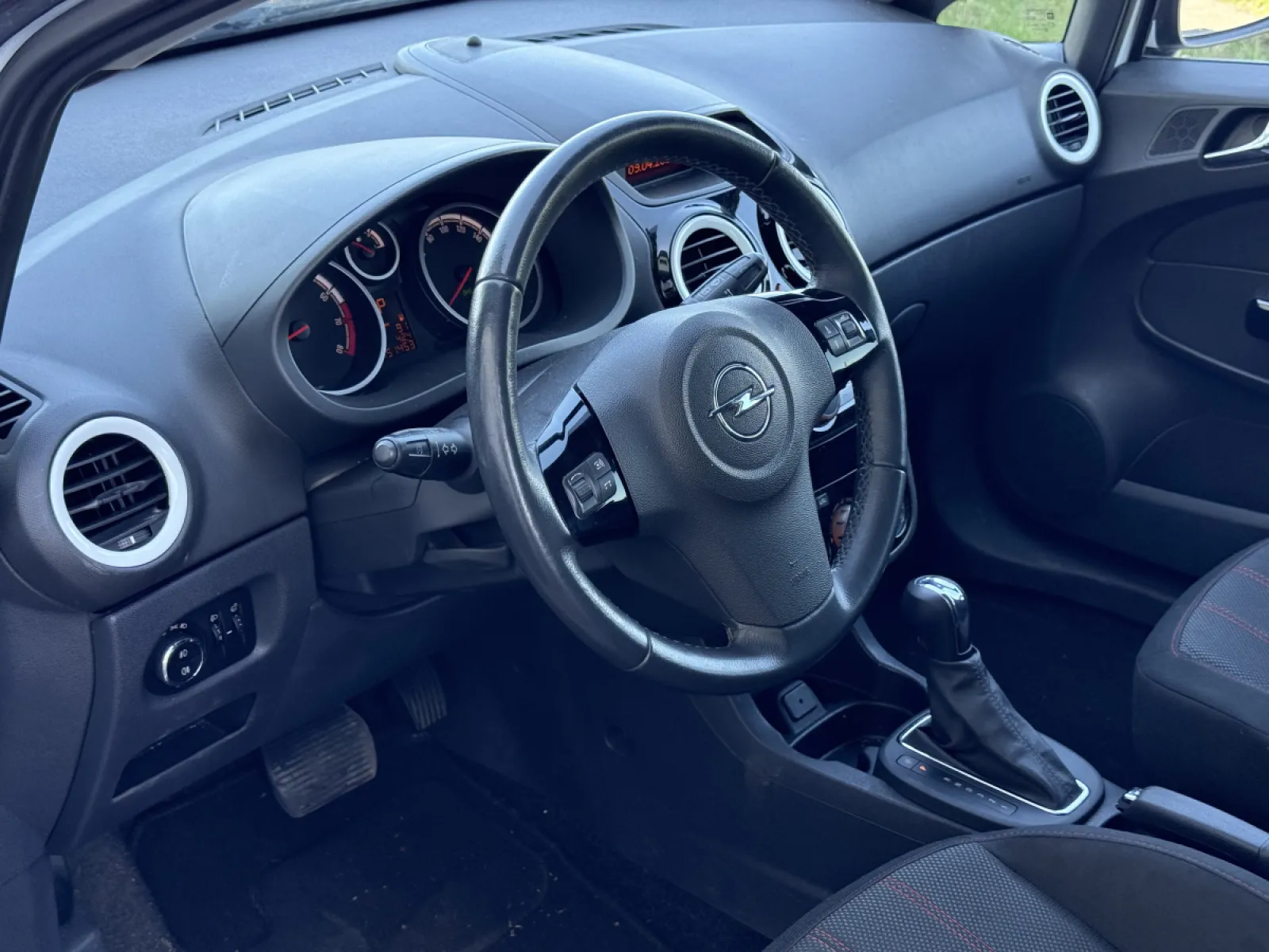 OPEL Corsa 1.4 TP Sport Automatic 🇨🇭 - Foto 11