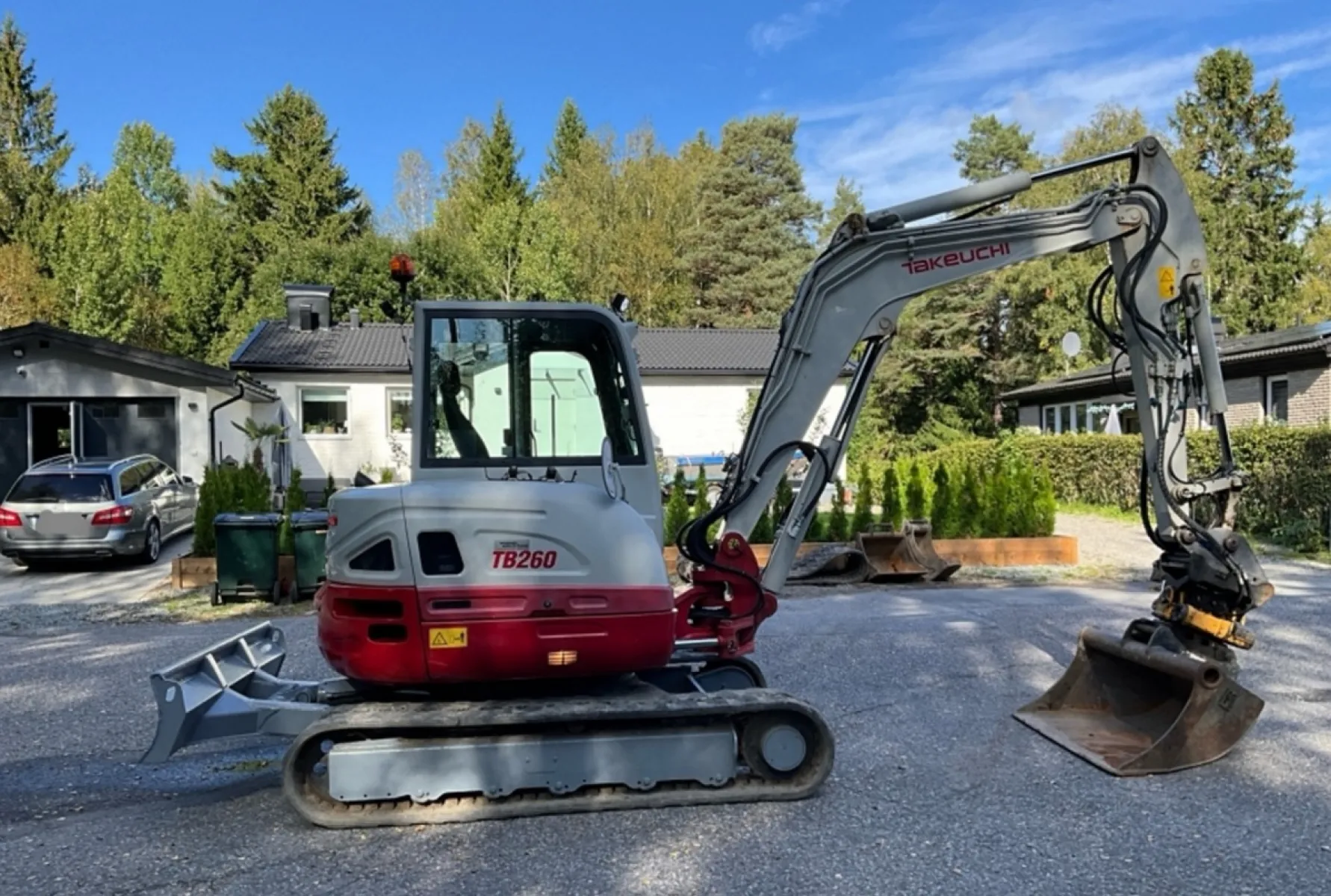 Takeuchi TB260 — Mjet ndërtimi · në shitje · në Tiranë - Foto 1