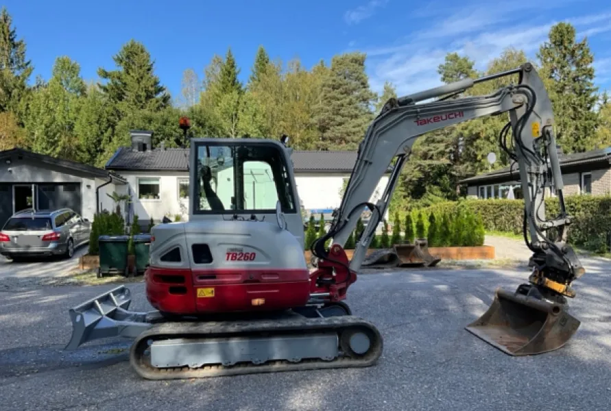 Takeuchi TB260 — Mjet ndërtimi · në shitje · në Tiranë