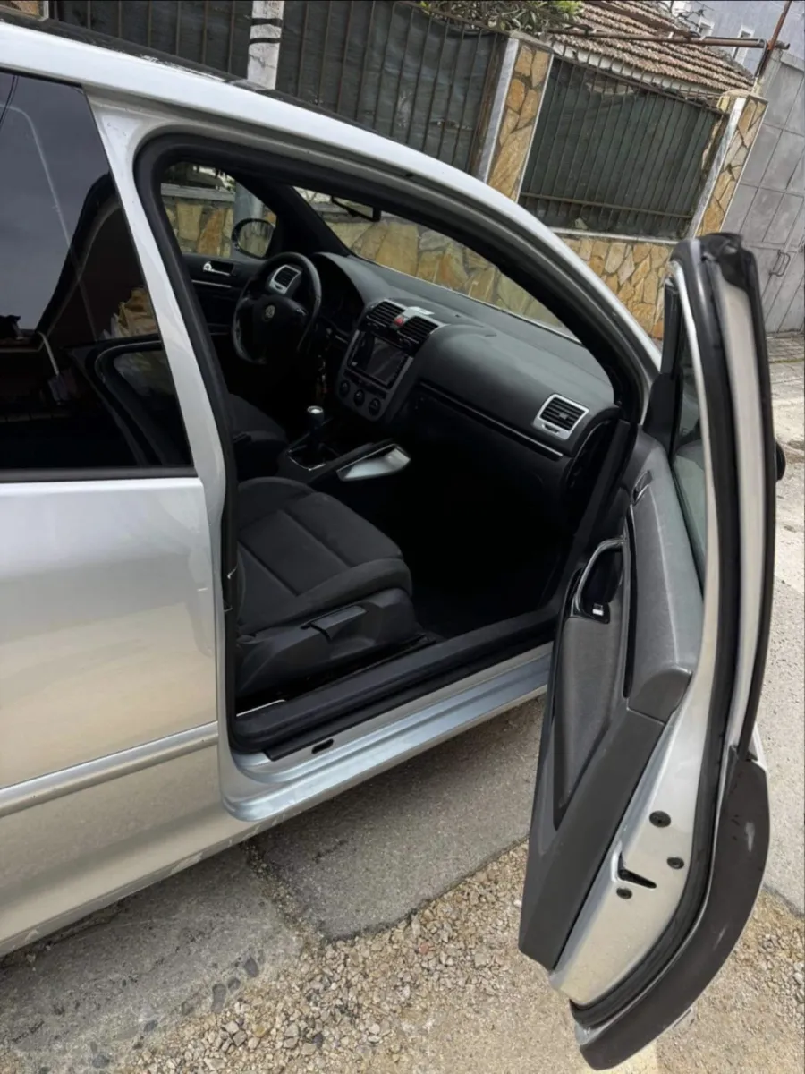 Shitet Golf 5 1.6 benzin manual - Foto 6