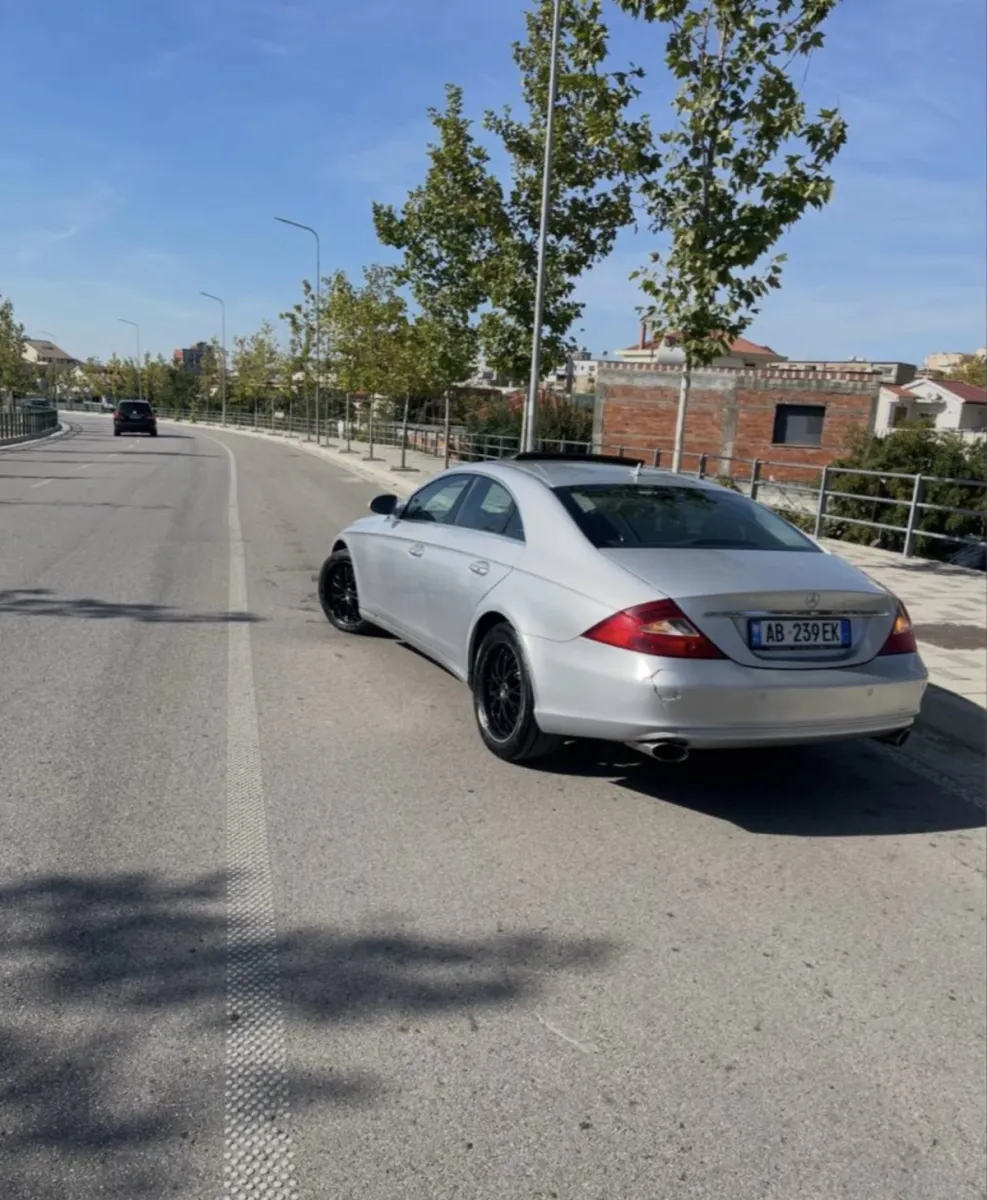 Shitet Cls 320 CDI — në Tiranë · Gjendje e shkëlqyer - Foto 2