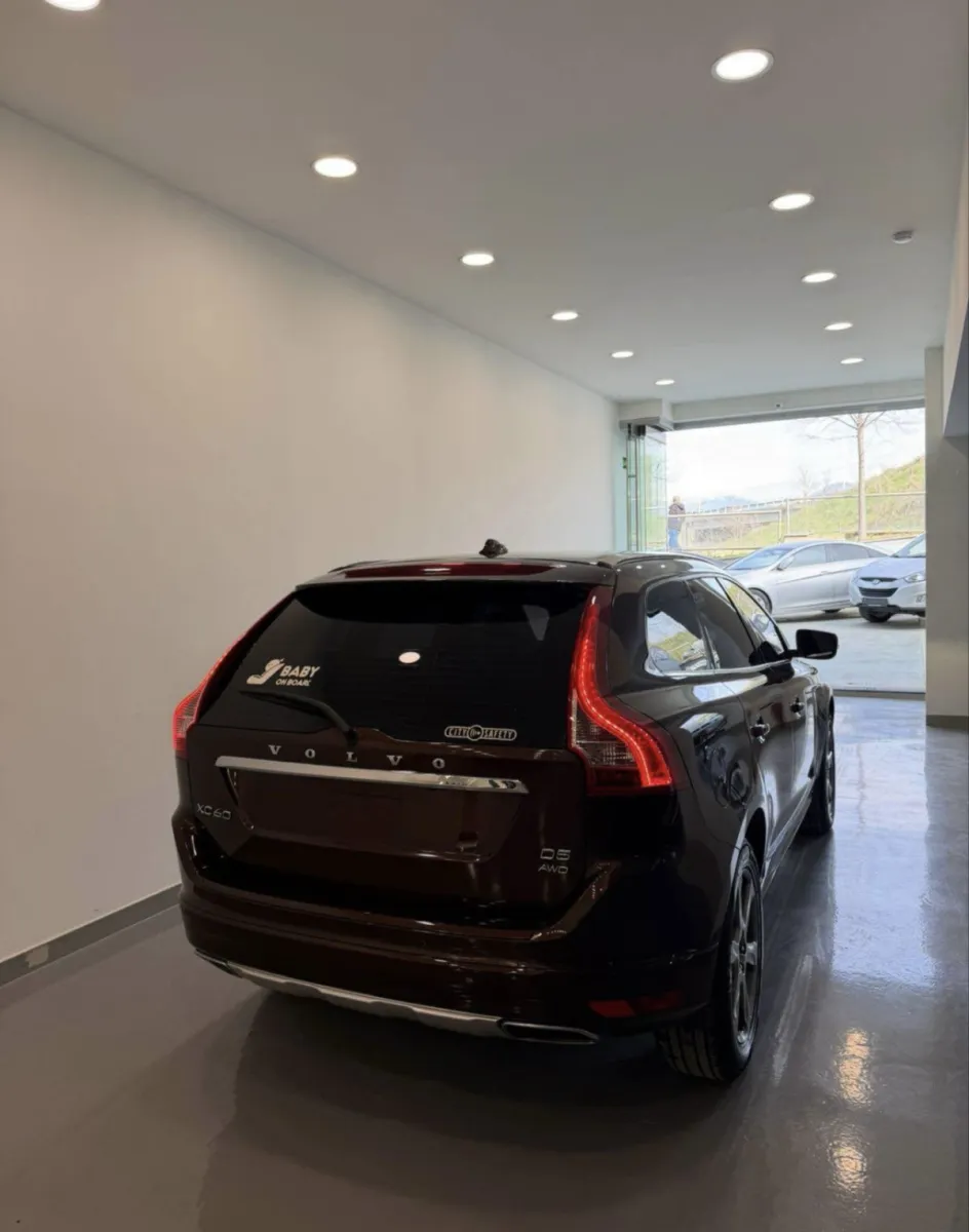 Shitet Volvo XC60 nafte — në Tiranë · Si i ri - Foto 5