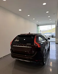 Shitet Volvo XC60 nafte — në Tiranë · Si i ri - Foto 5