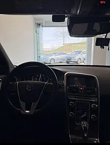 Shitet Volvo XC60 nafte — në Tiranë · Si i ri - Foto 6