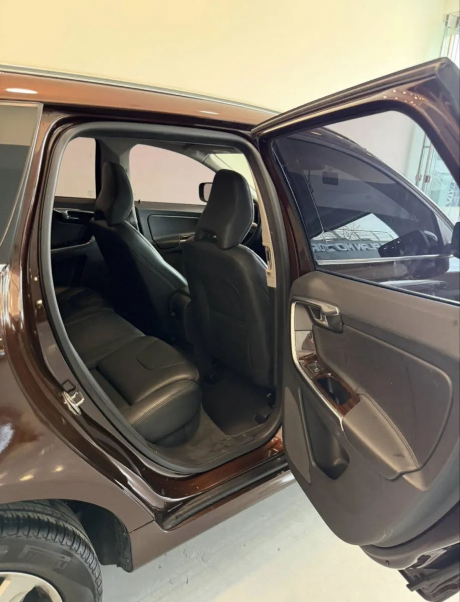 Shitet Volvo XC60 nafte — në Tiranë · Si i ri - Foto 9
