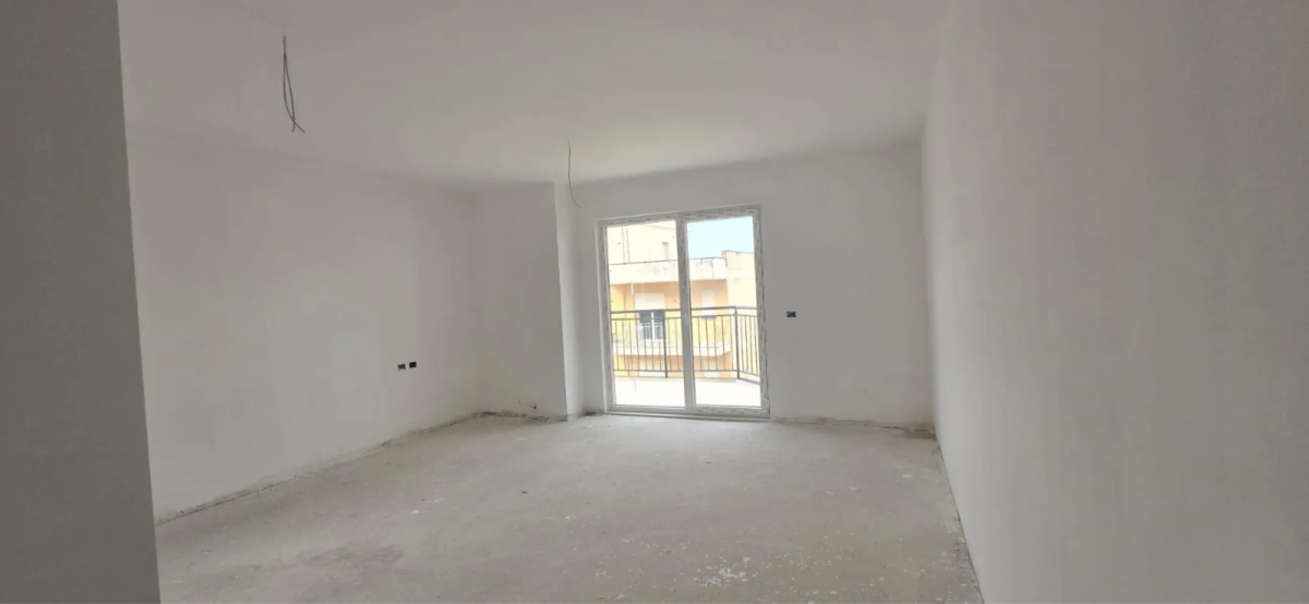 Shiten Apartamente 90 mije euro  70 m2 Vlorë - Foto 16