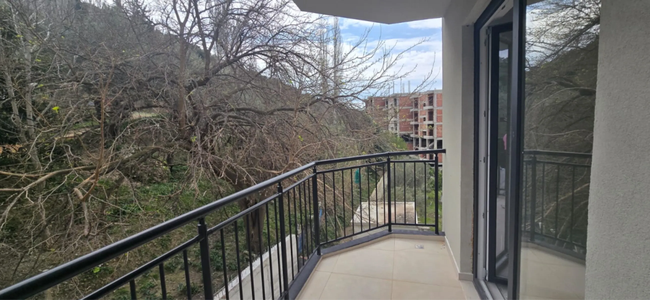 Shiten Apartamente 90 mije euro  70 m2 Vlorë - Foto 17