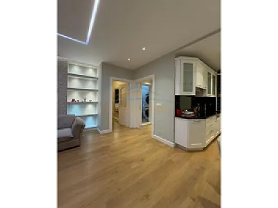 Apartament 2+1+2 në Shitje – Qendra – 425,000€ – I mirë — Tiranë - Foto 6