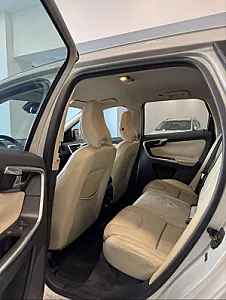 Shitet Volvo XC60 T6 viti 2012 - Foto 8