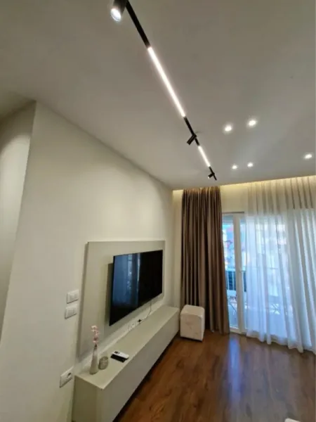 Apartament 1+1 me qira, Prane Rruges se Barrikadave