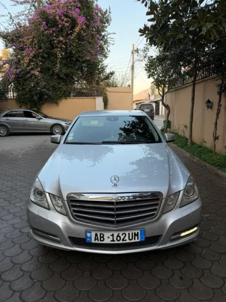 Jepet me qera E-Class nafte 30€ dita