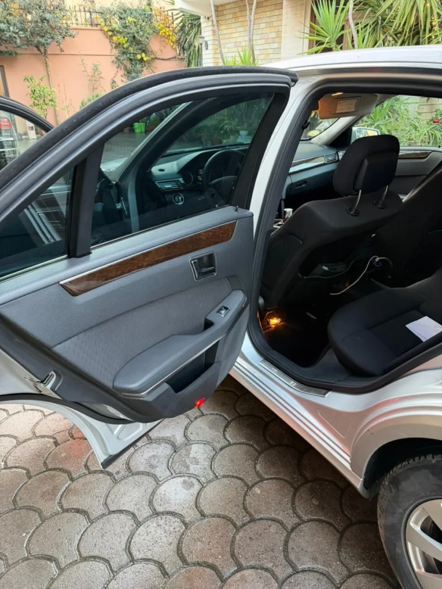 Jepet me qera E-Class nafte 30€ dita - Foto 4
