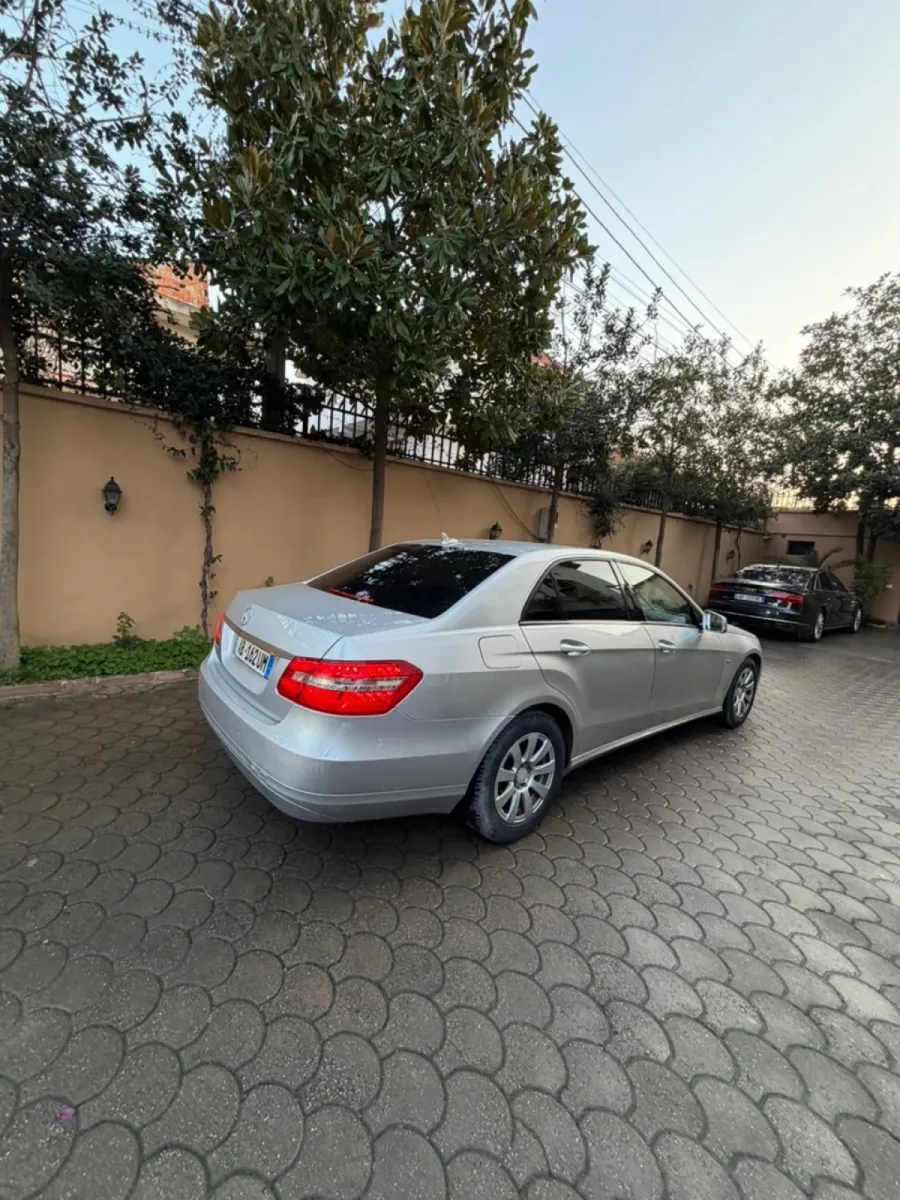 Jepet me qera E-Class nafte 30€ dita - Foto 8
