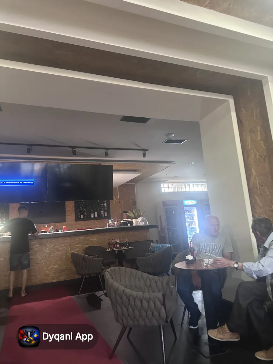 Bar-Restorant me Qira në Tiranë, – 60,000 Lek – I mirë — Tiranë - Foto 3