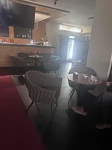 Bar-Restorant me Qira në Tiranë, – 60,000 Lek – I mirë — Tiranë - Foto 8