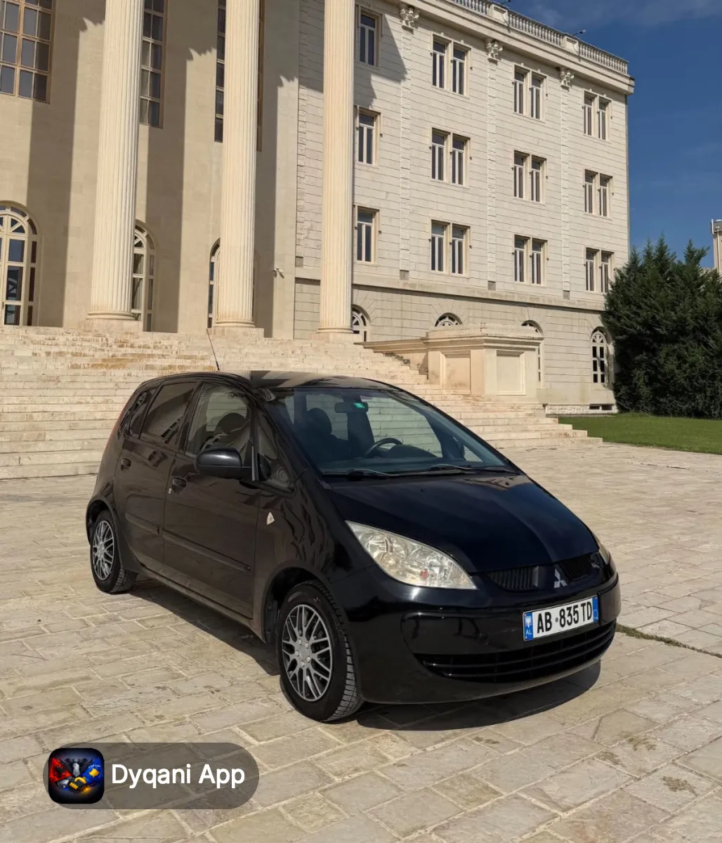 Mitsubishi Colt 1.3 benzinë-gaz – 340,000 Lek – Tirana — Tirana - Foto 4