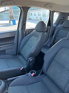 Mitsubishi Colt 1.3 benzinë-gaz – 340,000 Lek – Tirana — Tirana - Foto 7
