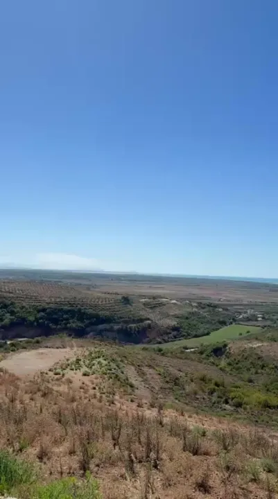 Shitet tokë 20.300 m² në Spille, pamje deti — video