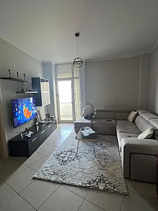 Jepet Me Qera Apartament 2+1+2 Vila – 500€ – Durrës — Durrës - Foto 1