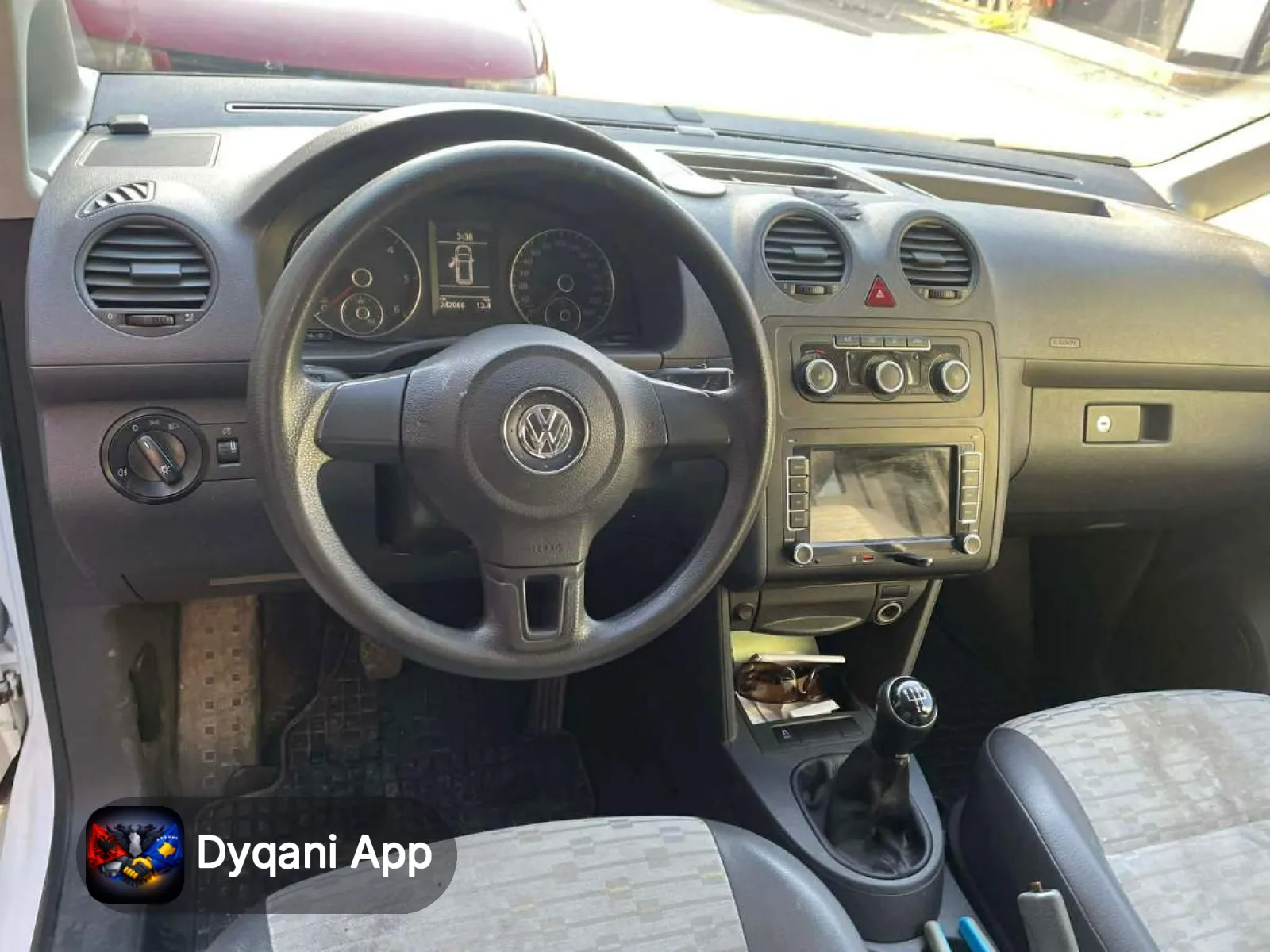 Shitet Pikapi VW Caddy 2012, 1.6 dizell – Gjakovë – I mirë — Gjakovë - Foto 7