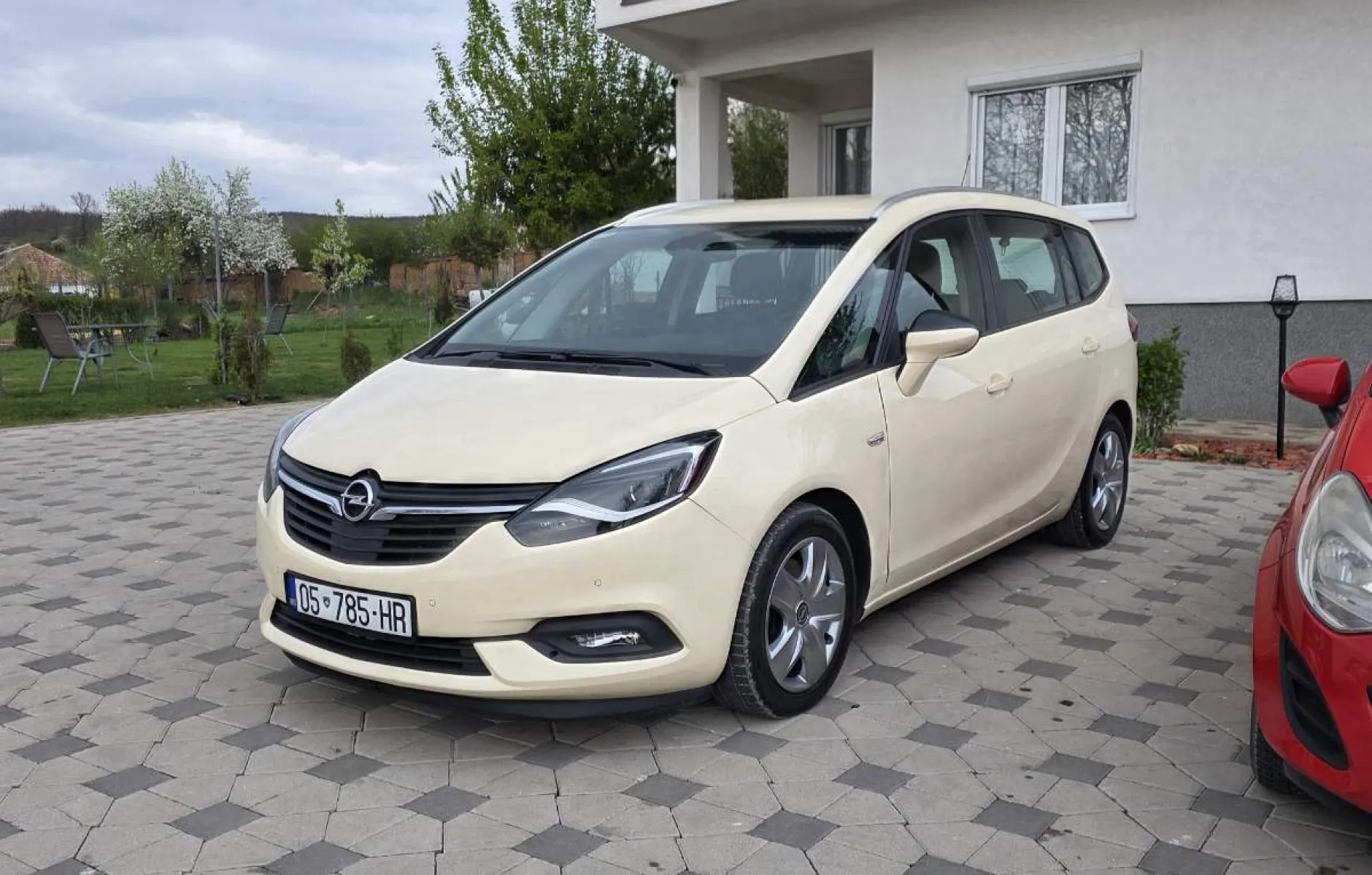 Shitet – Opel Zafira Tourer 2.0 CDTI 125 kW (170 PS) Automatik 2019⁷ - Foto 3