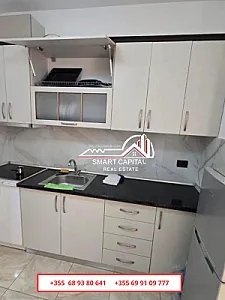 Garsoniere Me Qera Afer Shkollës – 25,000 Lek – Vlorë — Vlorë - Foto 4